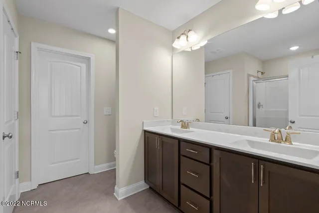 $2,600 | 906 Needlerush Road, Sneads Ferry, NC 28460