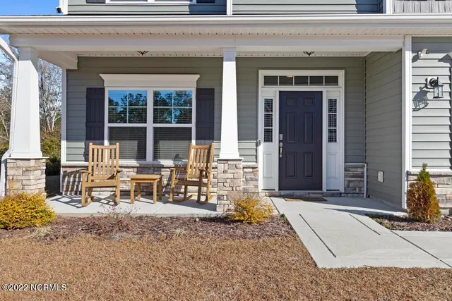 $2,600 | 906 Needlerush Road, Sneads Ferry, NC 28460