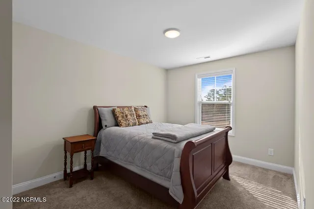 $2,600 | 906 Needlerush Road, Sneads Ferry, NC 28460