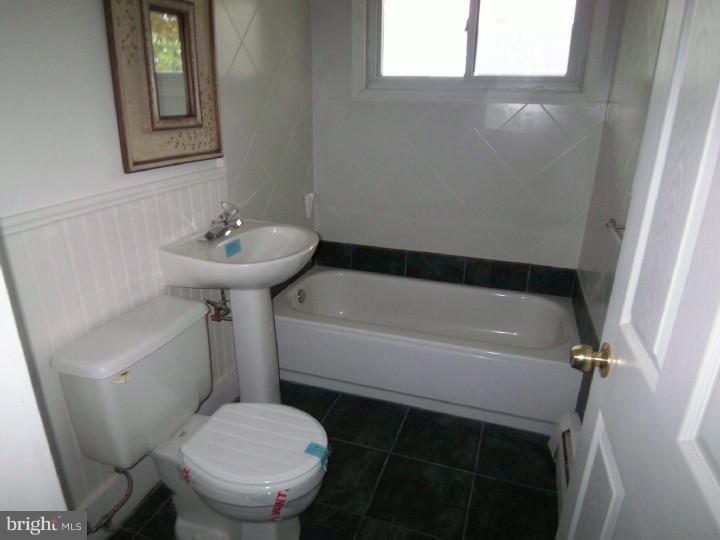 9220 Treaty Road Philadelphia, PA 19114 - Photo 5 of 9 Gallery Image 5