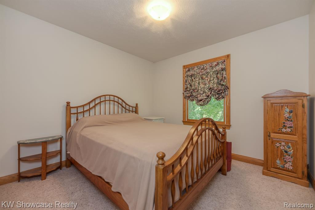 934 County Farm Road Howell, MI 48843 - Photo 29 of 36
