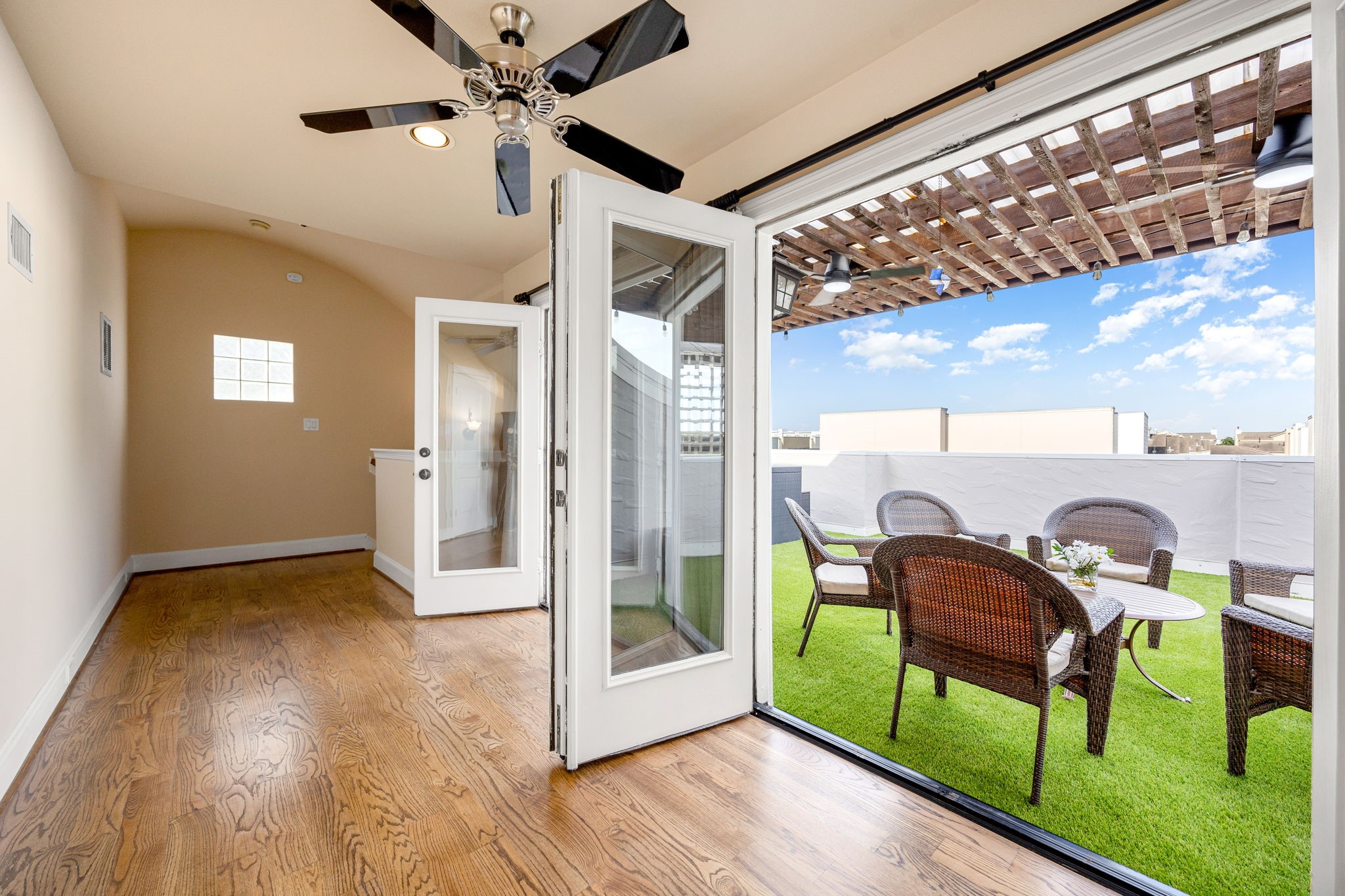 821 Lester Street Houston, TX 77007 - Photo 27 of 41 Discover your perfect retreat! Relax or entertain on this inviting rooftop terrace with a charming pergola.