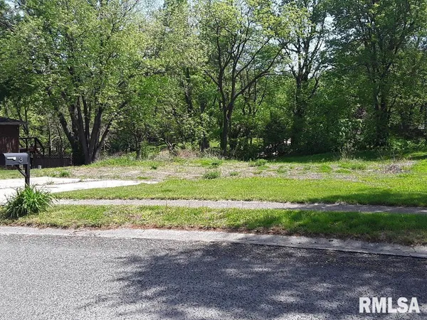 $16,000 | 3 Dean Park Road, Dawson, IL 62520
