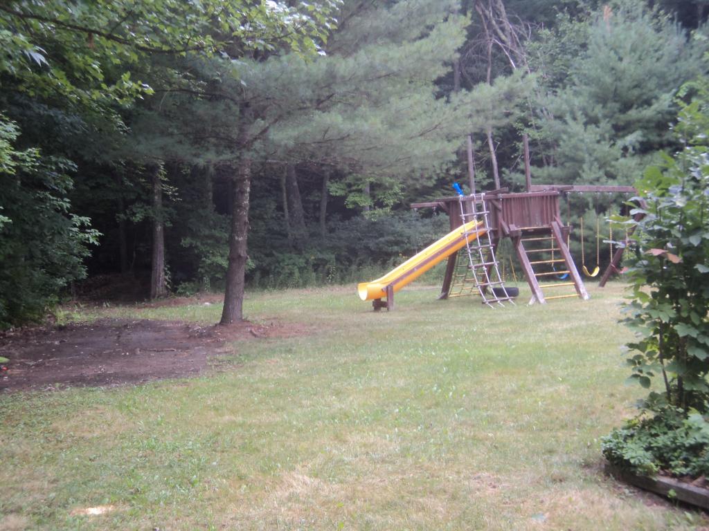 14 Westgate Road Derry, NH 03038 - Photo 34 of 34 Gallery Image 34
