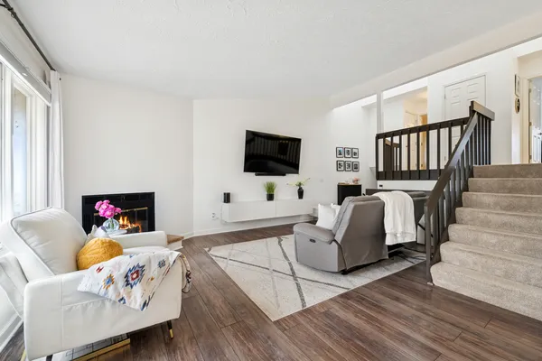 $190,000 | 4657 High Point Drive, Unit 32, Rockford, IL 61114