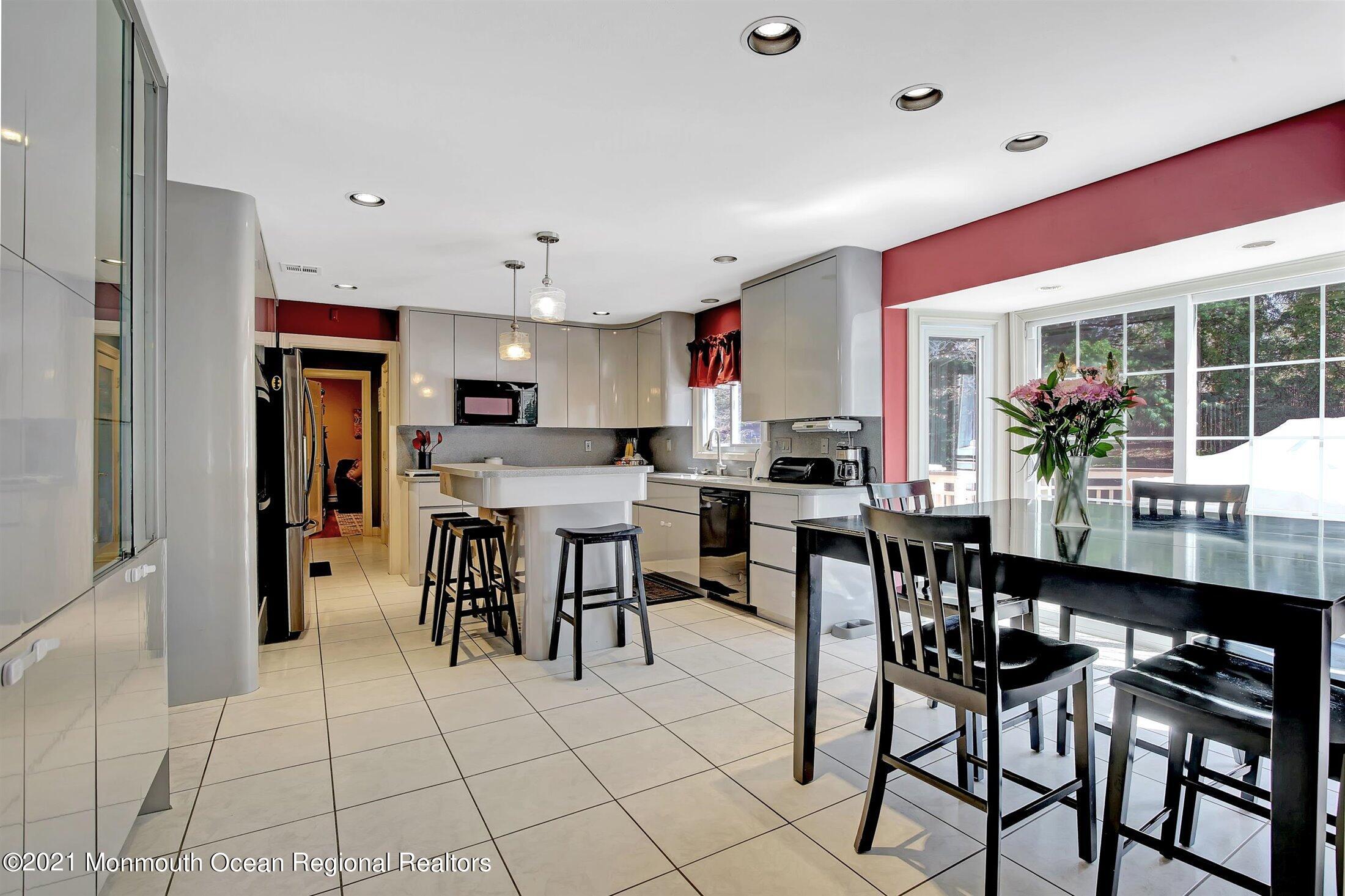 11 Pence Road Manalapan, NJ 07726 - Photo 9 of 30 13-Kitchen