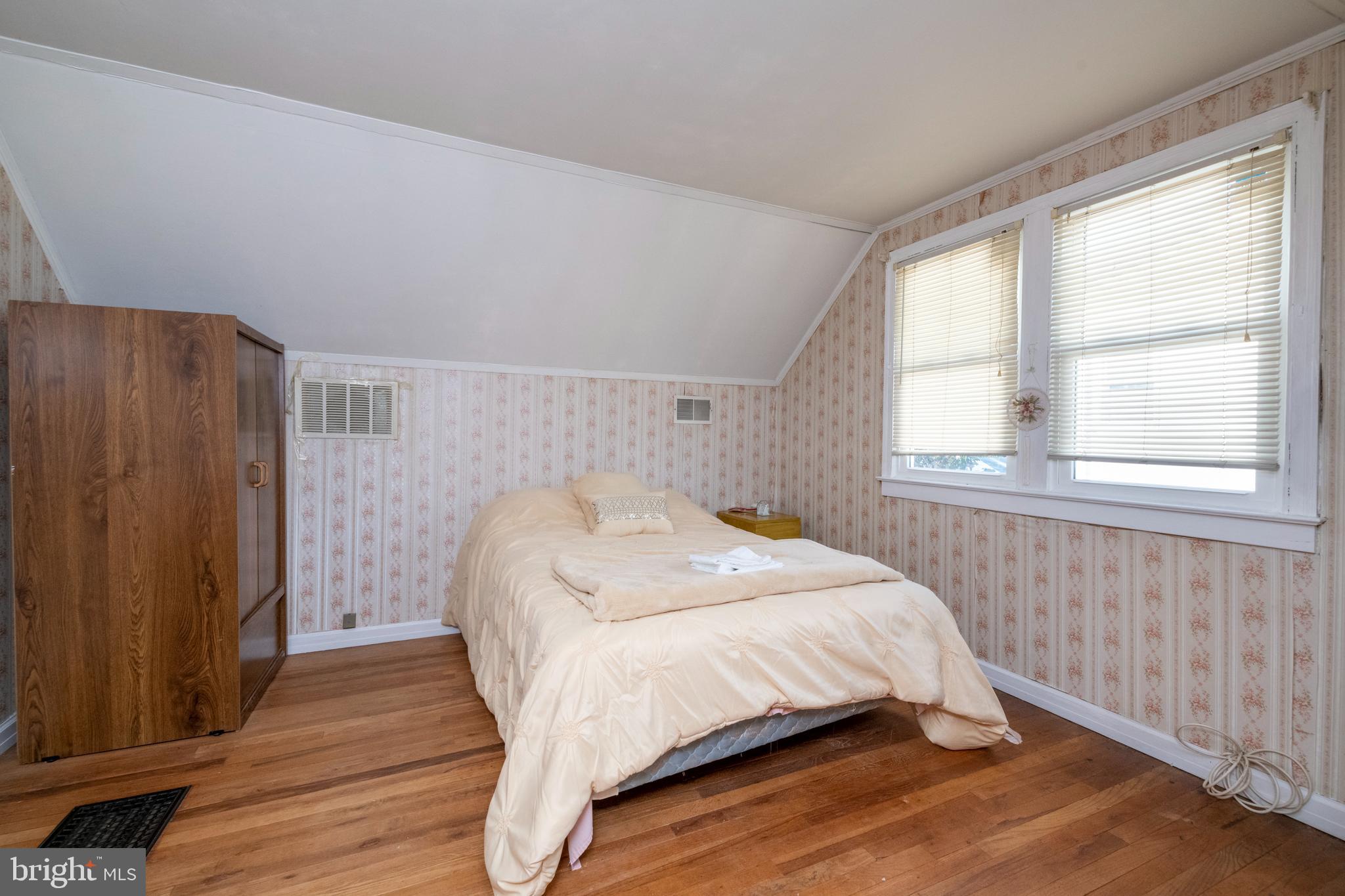 3432 Sollers Point Road Dundalk, MD 21222 - Photo 20 of 25 4th Bedroom - 2nd floor