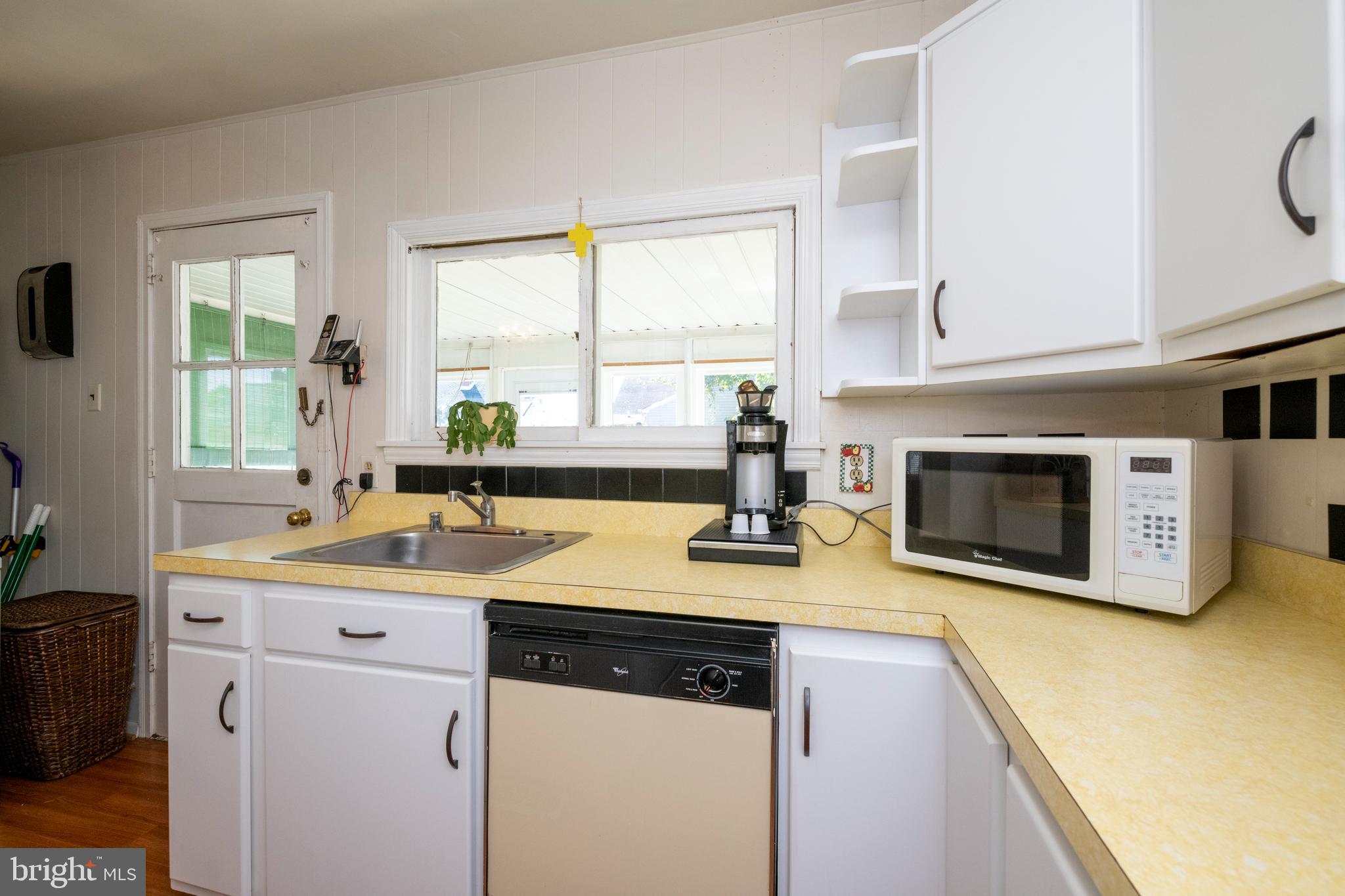 3432 Sollers Point Road Dundalk, MD 21222 - Photo 8 of 25