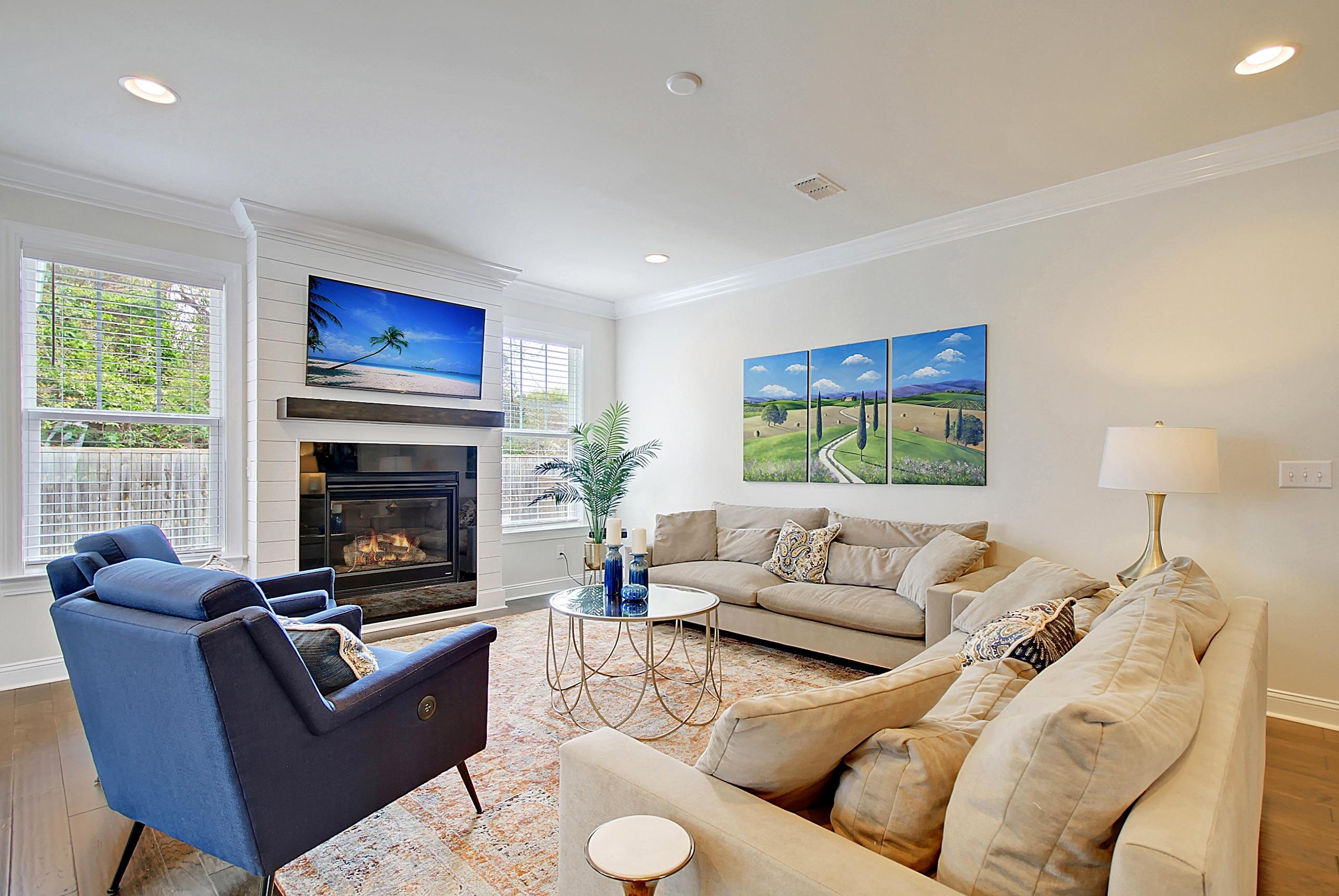 1246 Gannett Road Mount Pleasant, SC 29464 - Photo 15 of 41 Spacious family room