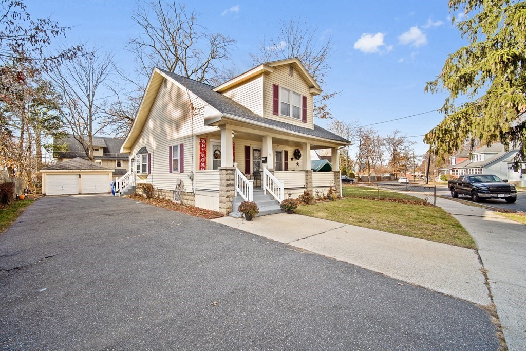 166 West Alvord Street Springfield, MA 01108 - Photo 3 of 30