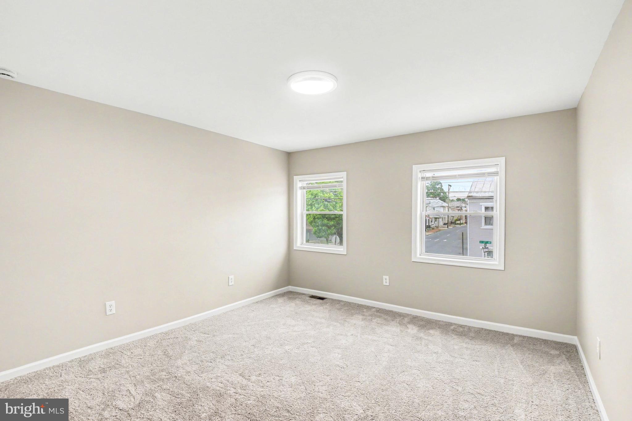 305 South 9th Street Lebanon, PA 17042 - Photo 13 of 24 an empty room with windows