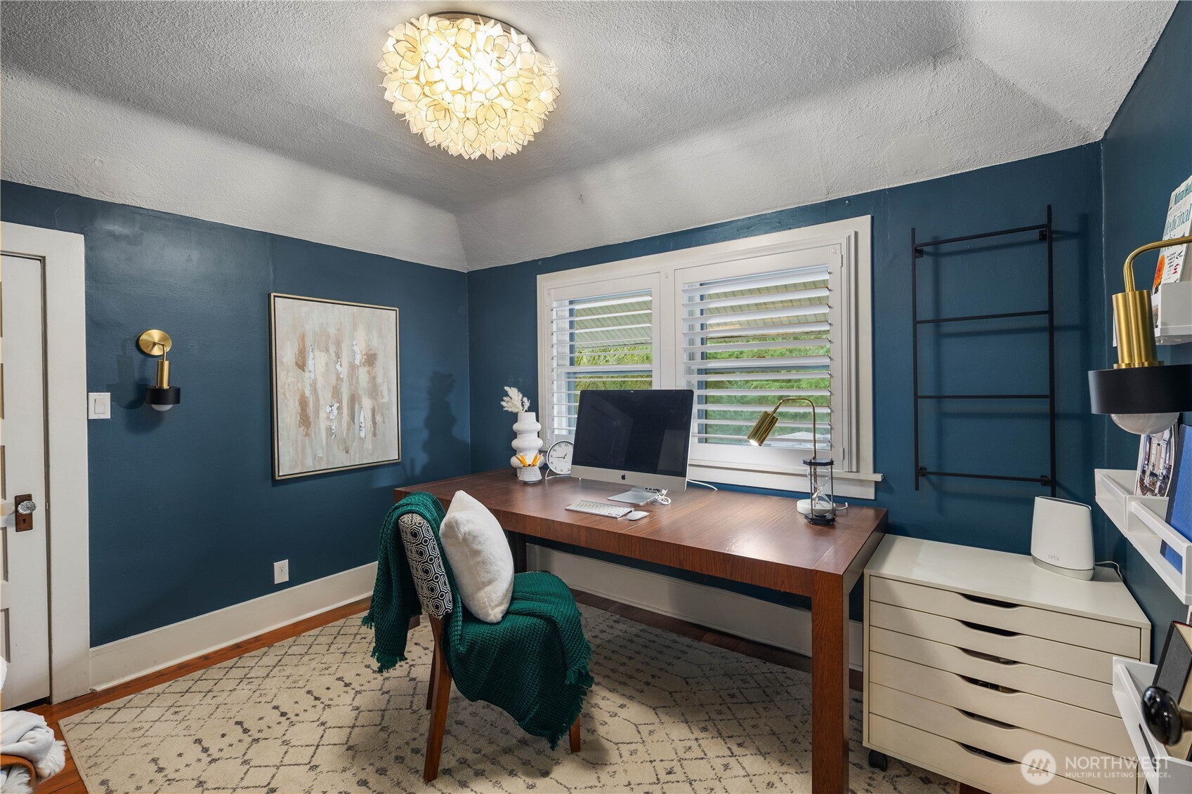 641 Northwest 175th Street Shoreline, WA 98177 - Photo 20 of 40 a reading room with furniture window and wooden floor