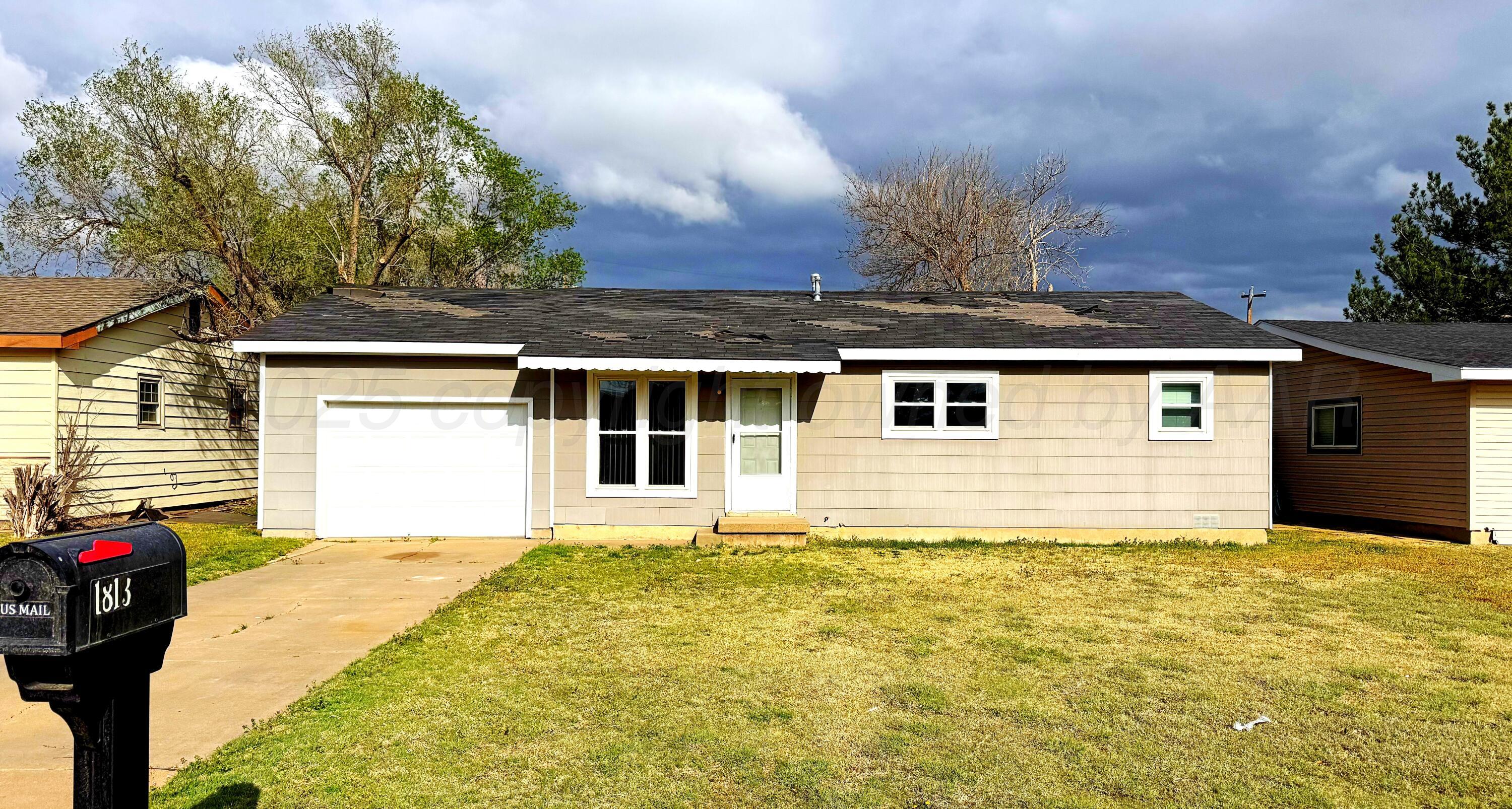 1813 South Colgate Street Perryton, TX 79070 - Photo 1 of 13 1813 front