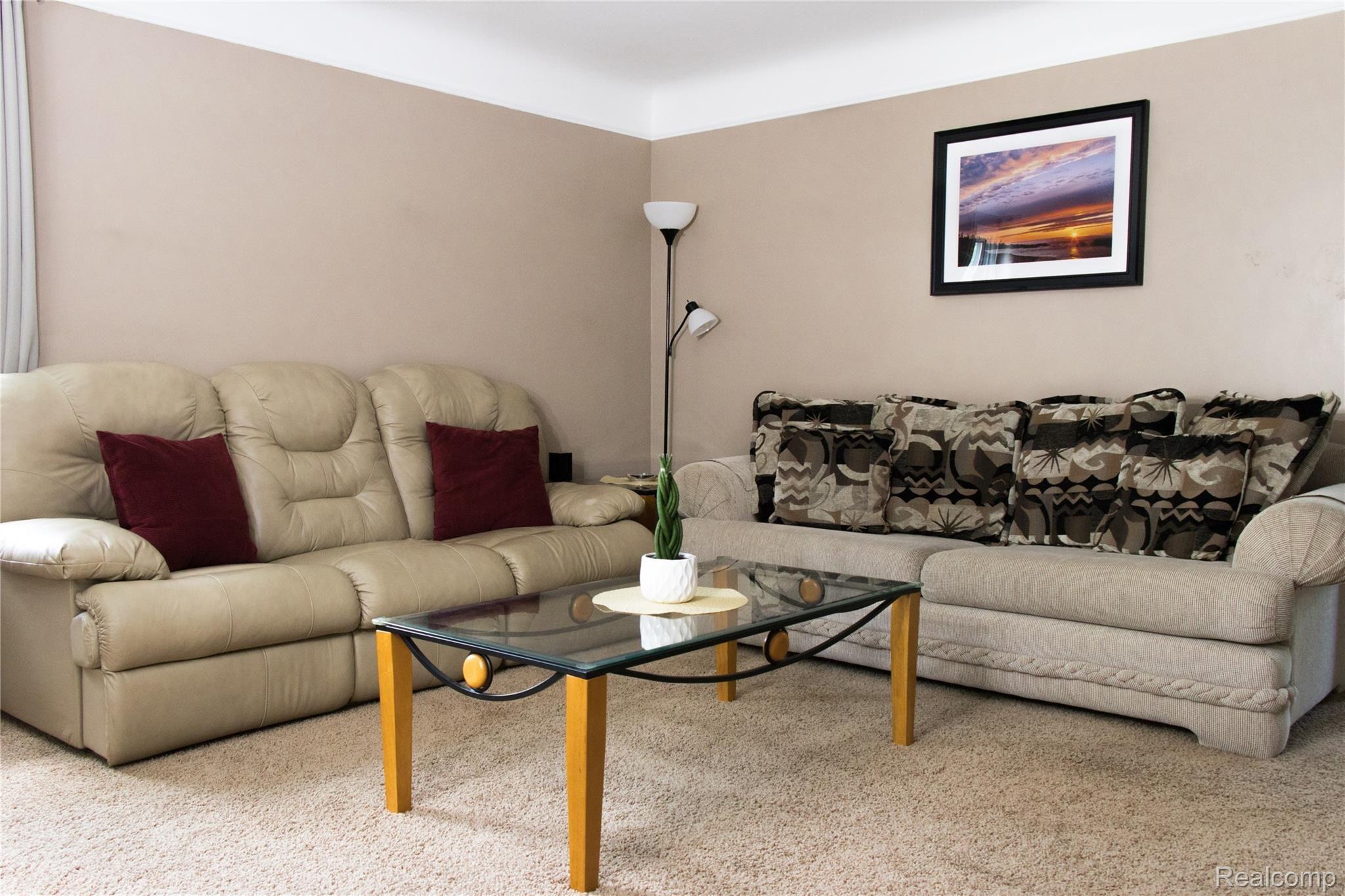 7085 Belleville Road Belleville, MI 48111 - Photo 24 of 27 Living Room 1.jpg