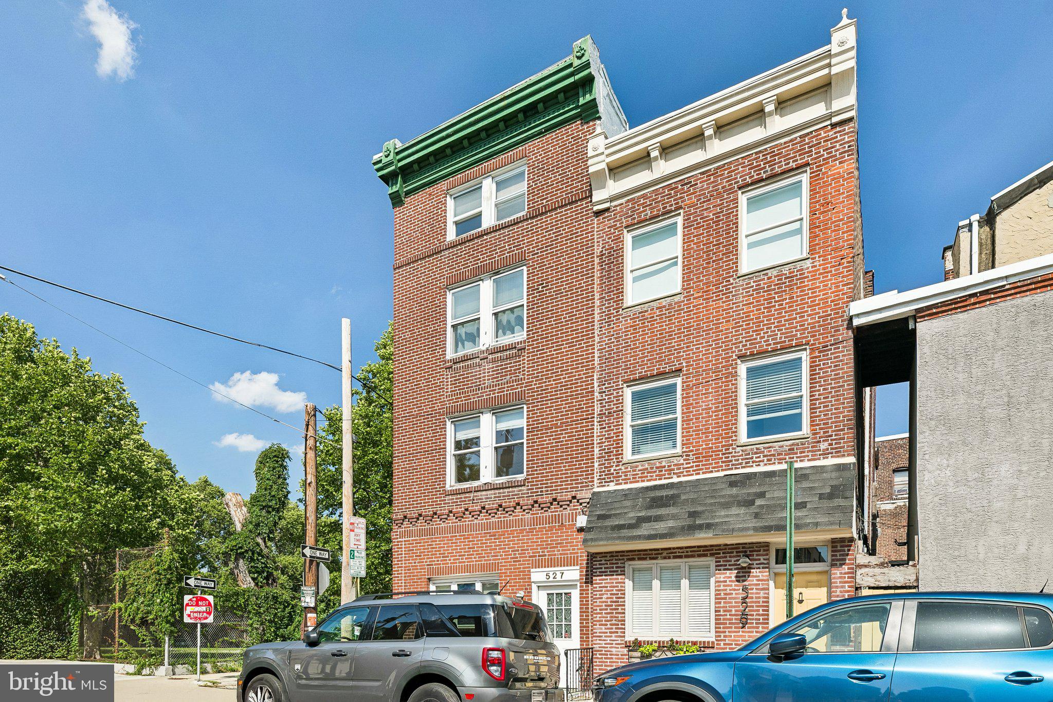 527 South 7th Street, Unit 1 Philadelphia, PA 19147 - Photo 2 of 33 Charming brick building with character.