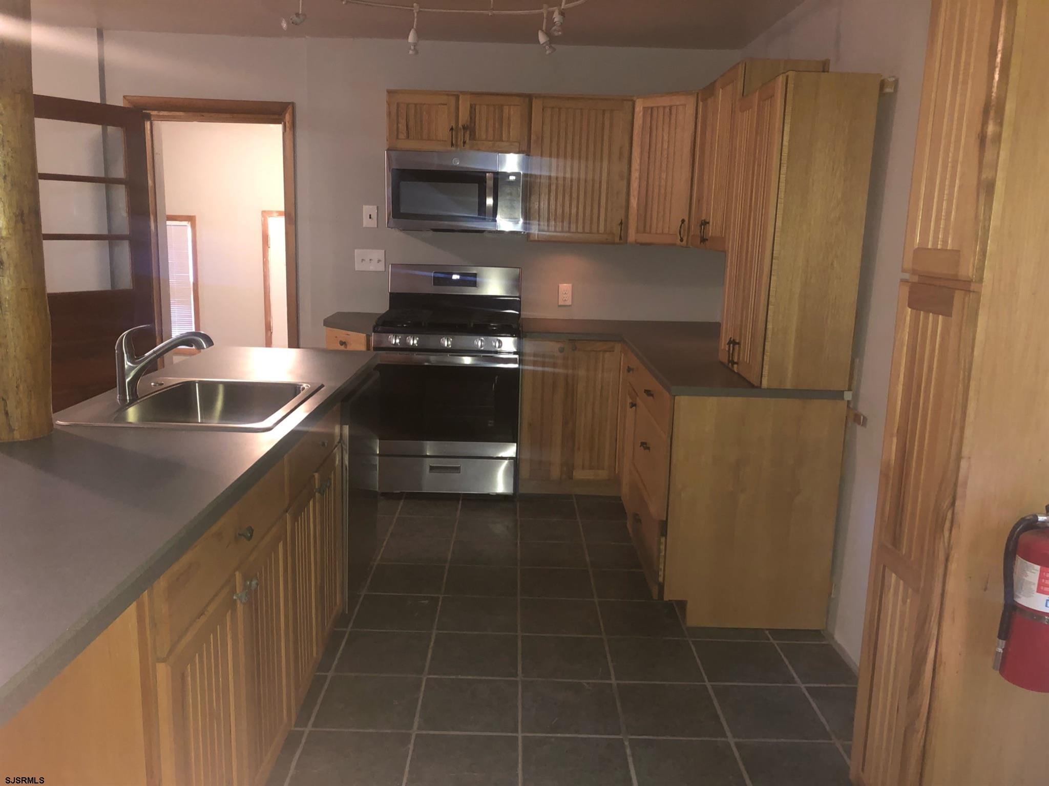 156 Spring Road Millville, NJ 08332 - Photo 13 of 32 Gallery Image 13