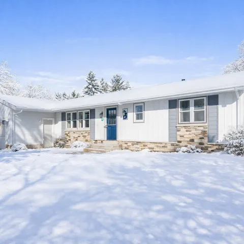 $337,500 | 6040 Xylon Avenue North, New Hope, MN 55428