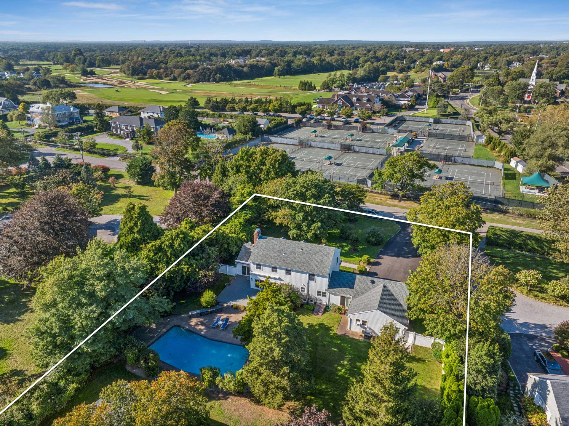11 Oneck Road Westhampton Beach, NY 11978 - Photo 31 of 34 an aerial view of a house with a garden