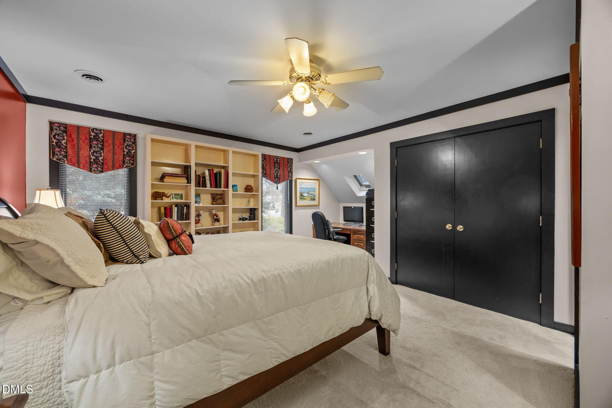 2416 Ridge Road Raleigh, NC 27612 - Photo 31 of 51 -