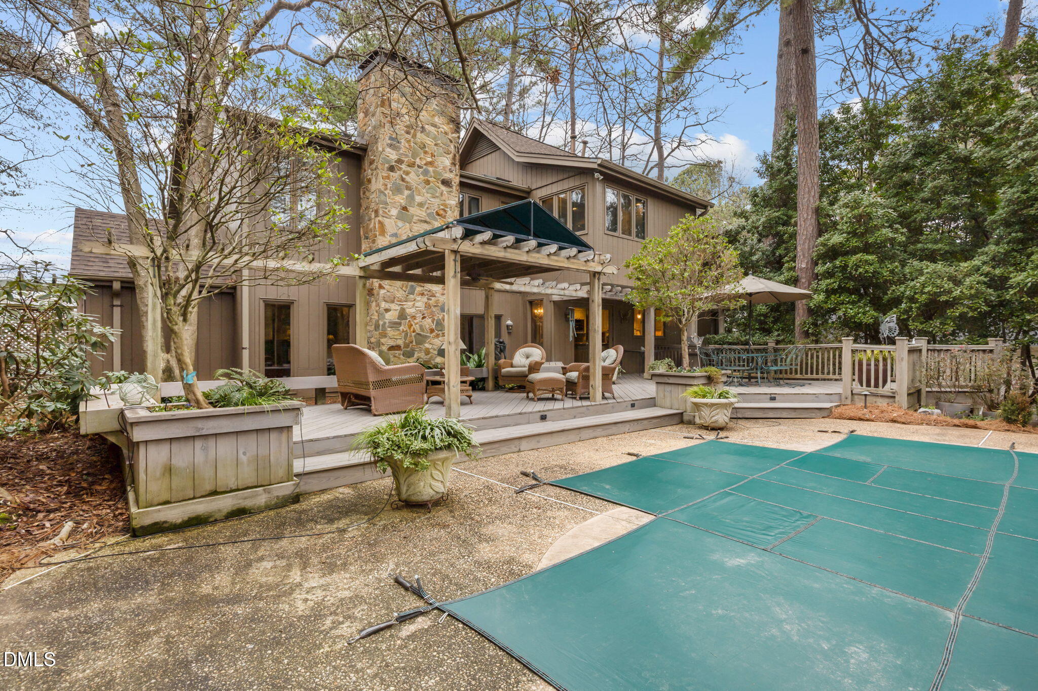 2416 Ridge Road Raleigh, NC 27612 - Photo 42 of 51 -