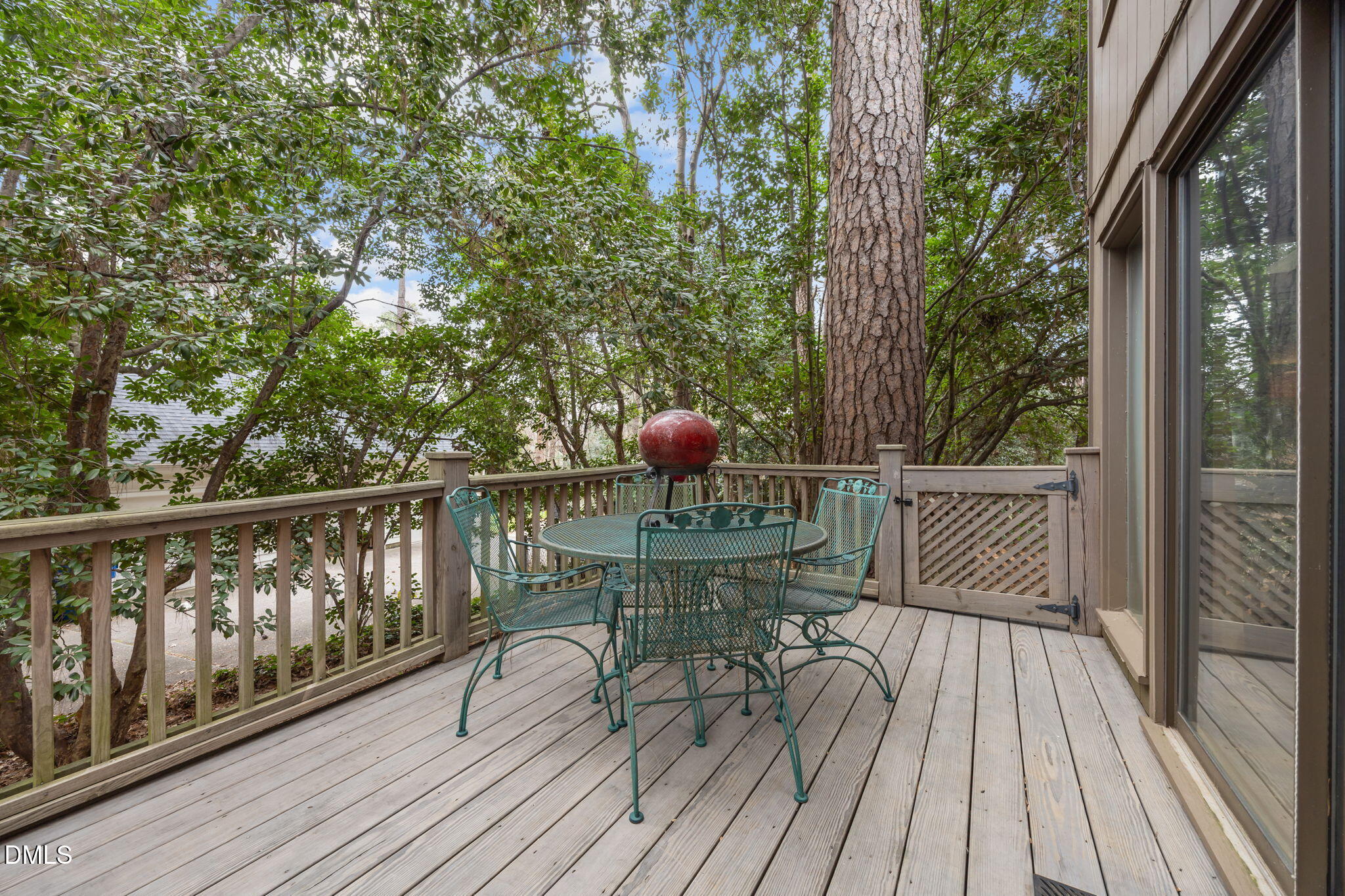 2416 Ridge Road Raleigh, NC 27612 - Photo 47 of 51 -