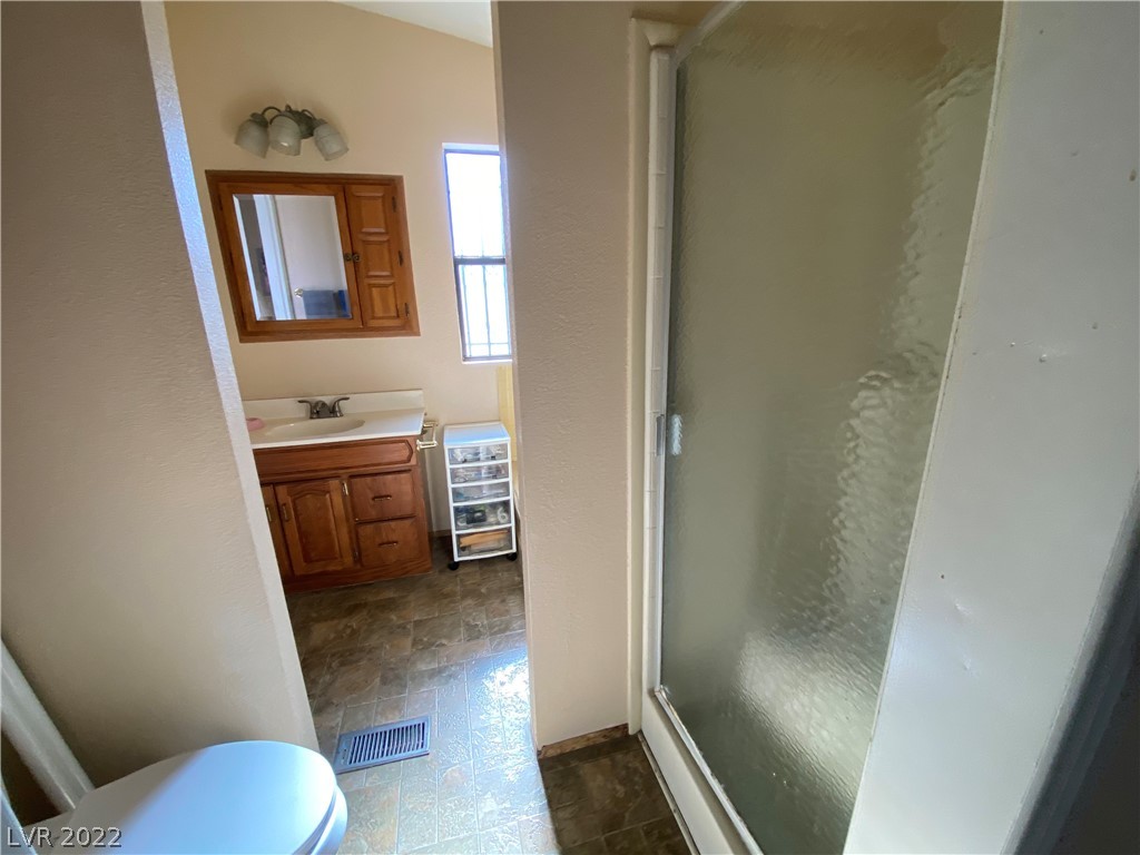 5537 Aldama Road Las Vegas, NV 89122 - Photo 14 of 24