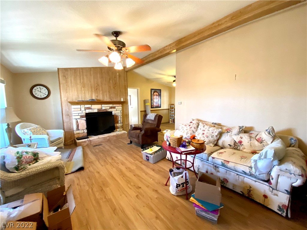 5537 Aldama Road Las Vegas, NV 89122 - Photo 4 of 24