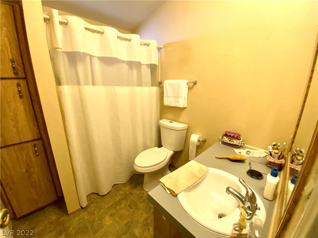 5537 Aldama Road Las Vegas, NV 89122 - Photo 5 of 24