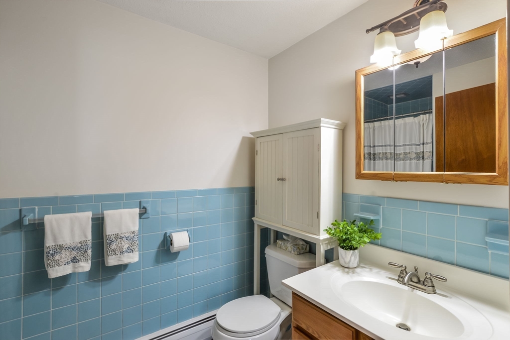 36 Hadrada Lane Barnstable, MA 02632 - Photo 11 of 19