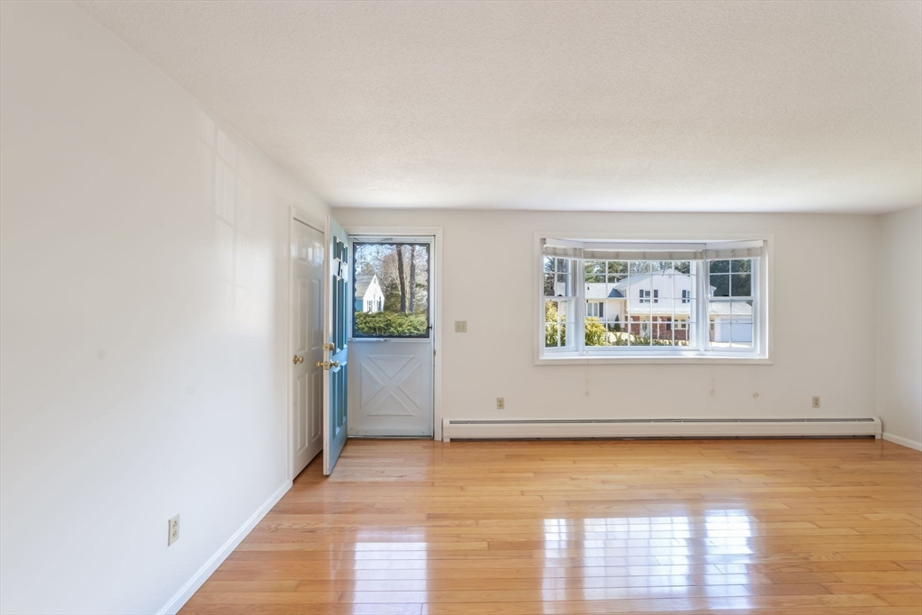 36 Hadrada Lane Barnstable, MA 02632 - Photo 3 of 19