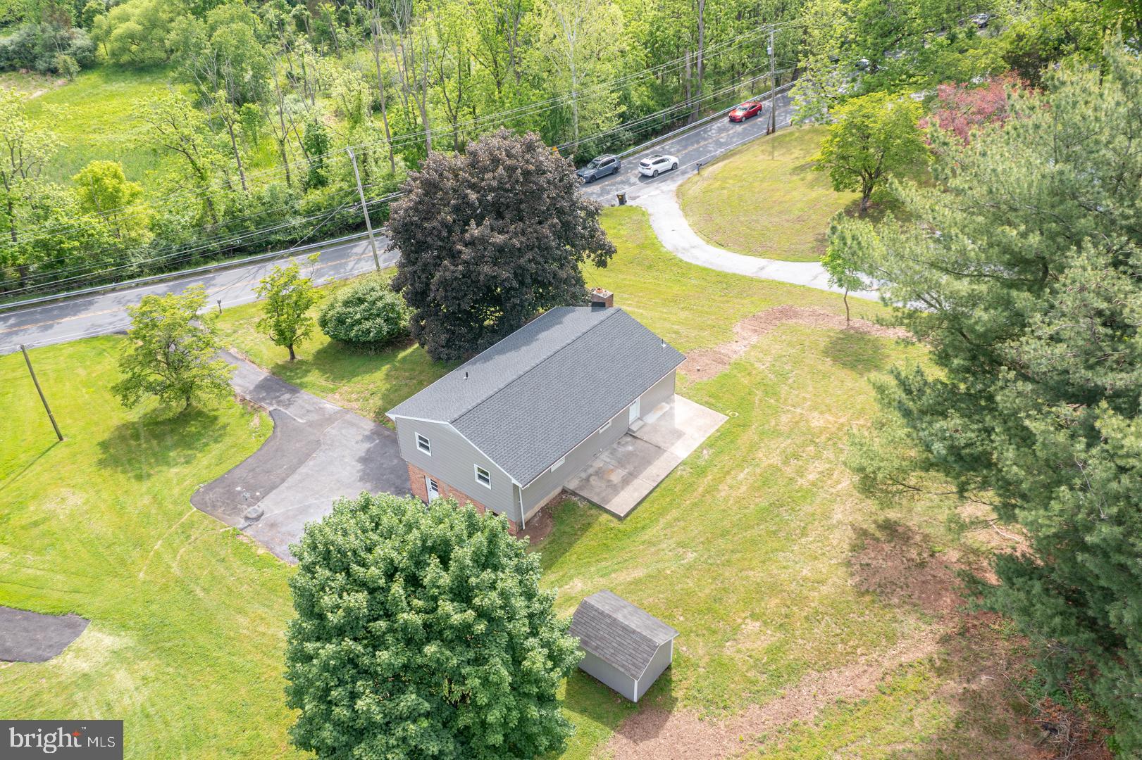 921 Shelbourne Road Reading, PA 19606 - Photo 29 of 34