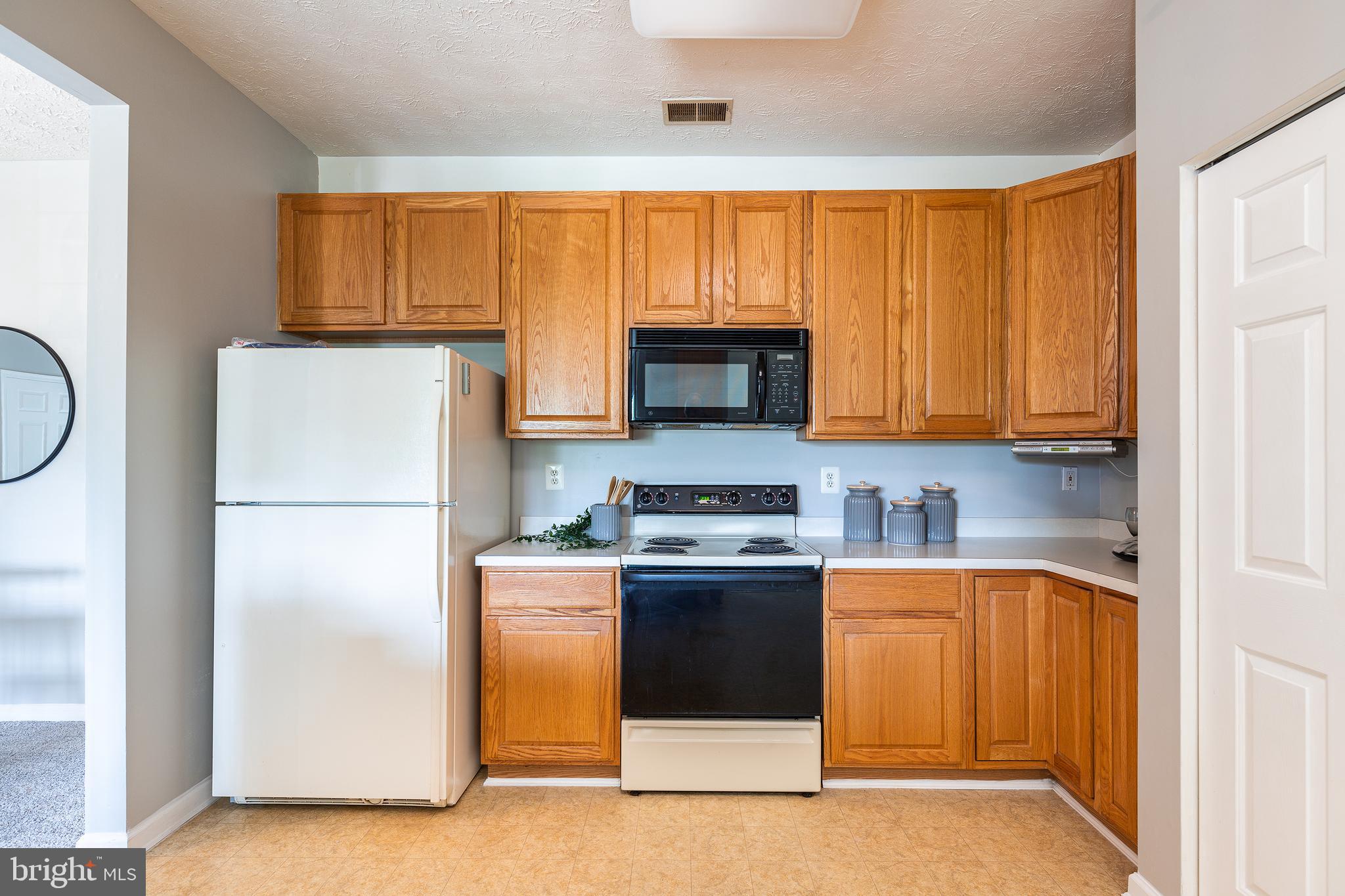5128 Brightleaf Court, Unit 5128 Rosedale, MD 21237 - Photo 16 of 41 Gallery Image 16