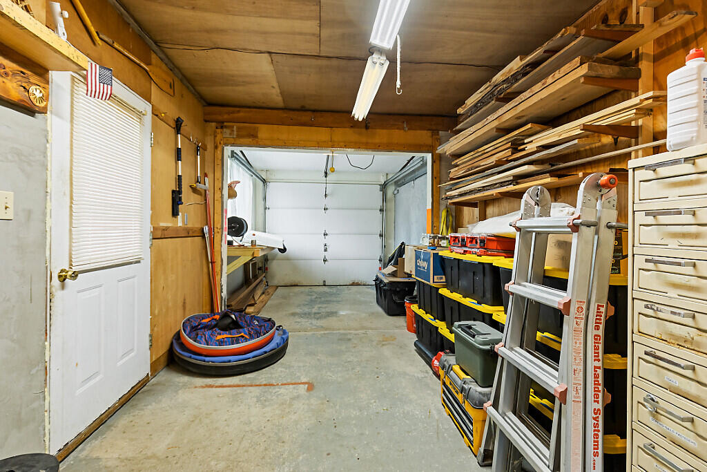 825 West River Road Augusta, ME 04330 - Photo 45 of 64 37_BP5A2660_DxO_mls
