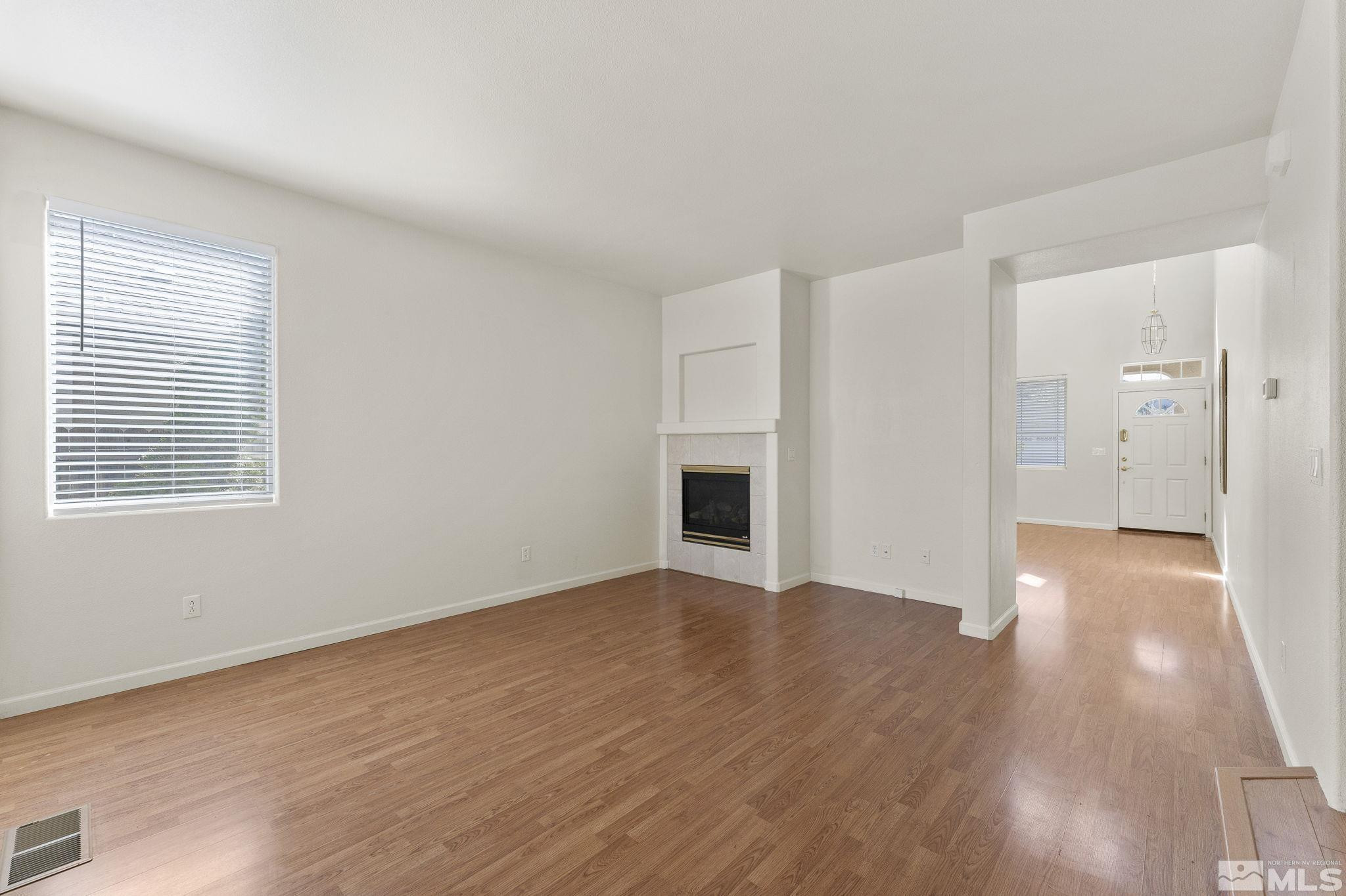 2383 Clementine Lane Reno, NV 89521 - Photo 5 of 34 Photo 5