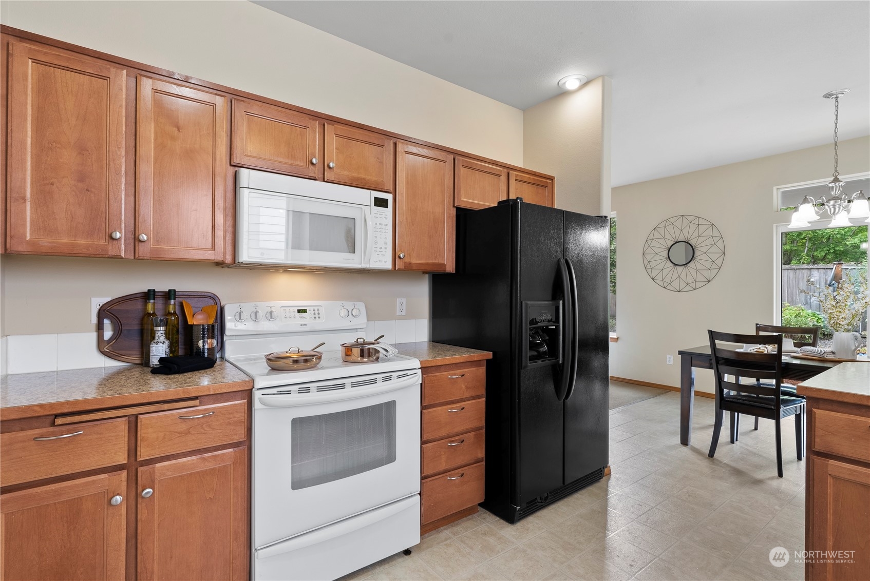 11621 Southeast 189th Place Renton, WA 98058 - Photo 11 of 30 Gallery Image 11