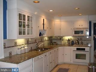 204 Roberts Road Ardmore, PA 19003 - Photo 4 of 6 Gallery Image 4