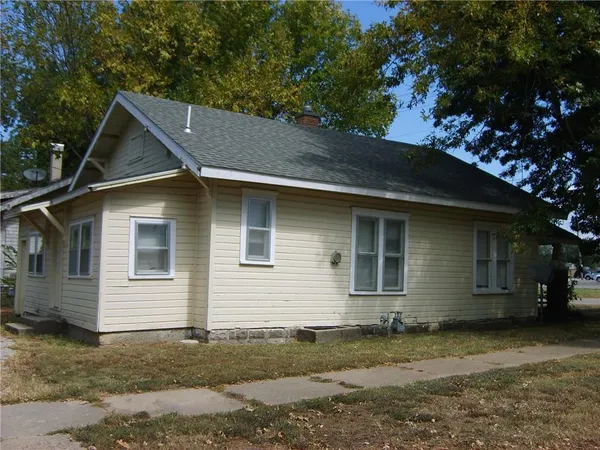 $59,900 | 1418 South Joplin Street, Pittsburg, KS 66762