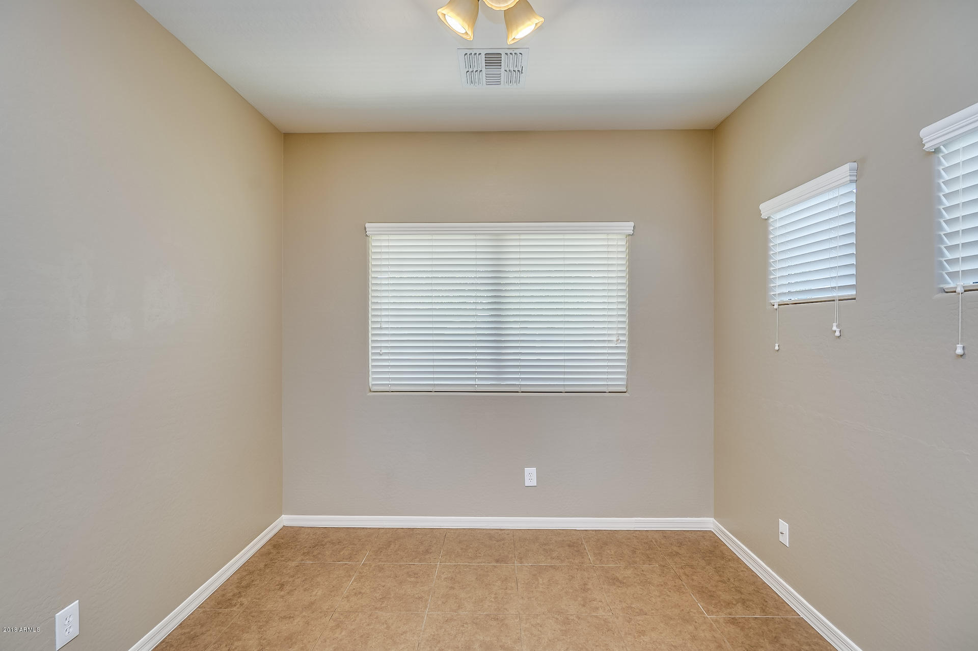 1476 West Crape Road San Tan Valley, AZ 85140 - Photo 4 of 18 photo_04