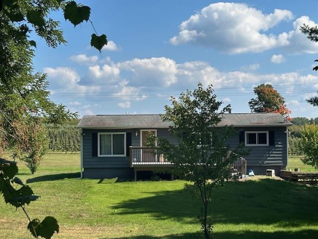 10874 Munro Road Williamsburg, MI 49690 - Photo 1 of 36 1939138-a7710355-130f-4d62-8dcb-42bccb6c2fba.JPG