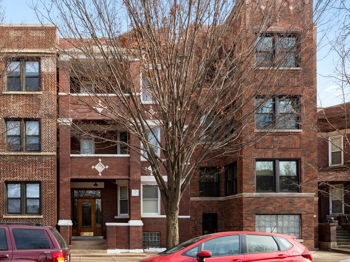 5311 South Ellis Avenue Chicago, IL 60615 - Photo 1 of 15