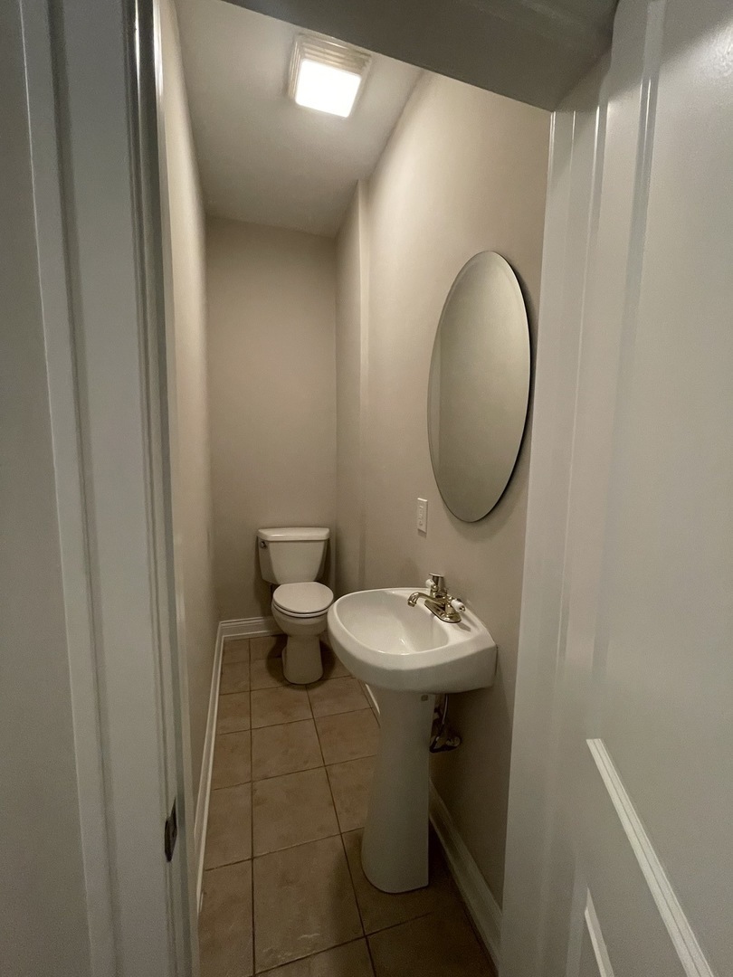 5311 South Ellis Avenue Chicago, IL 60615 - Photo 11 of 15