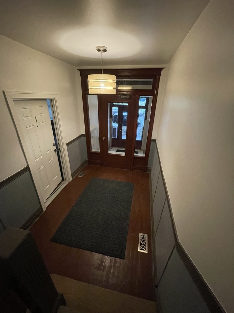 5311 South Ellis Avenue Chicago, IL 60615 - Photo 3 of 15