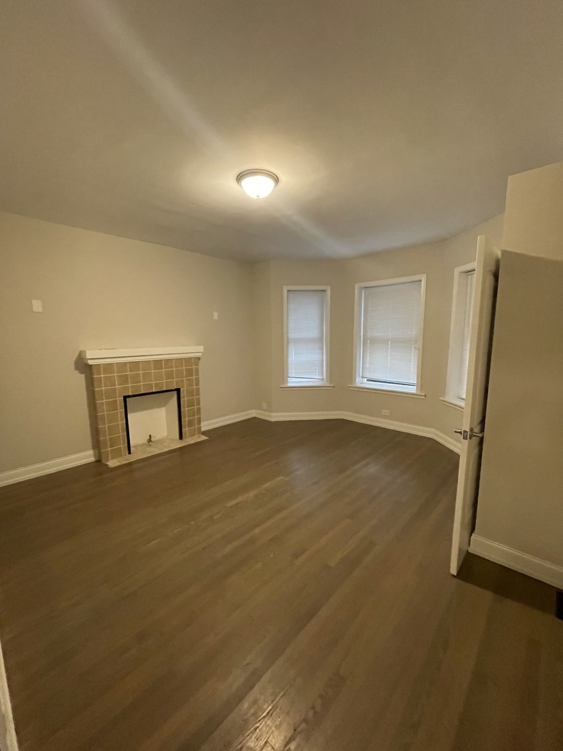 5311 South Ellis Avenue Chicago, IL 60615 - Photo 8 of 15