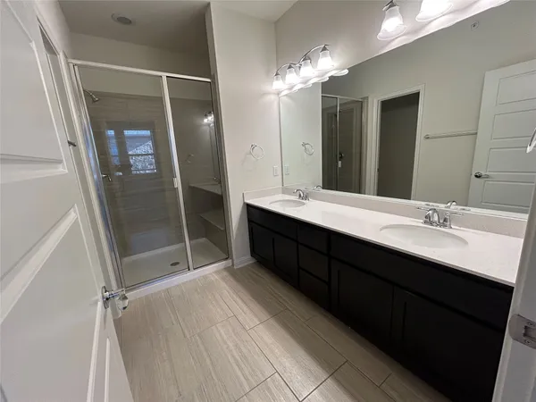 $2,100 | 13800 Lyndhurst Street, Unit 104, Austin, TX 78717