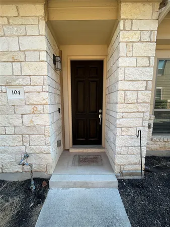 $2,100 | 13800 Lyndhurst Street, Unit 104, Austin, TX 78717