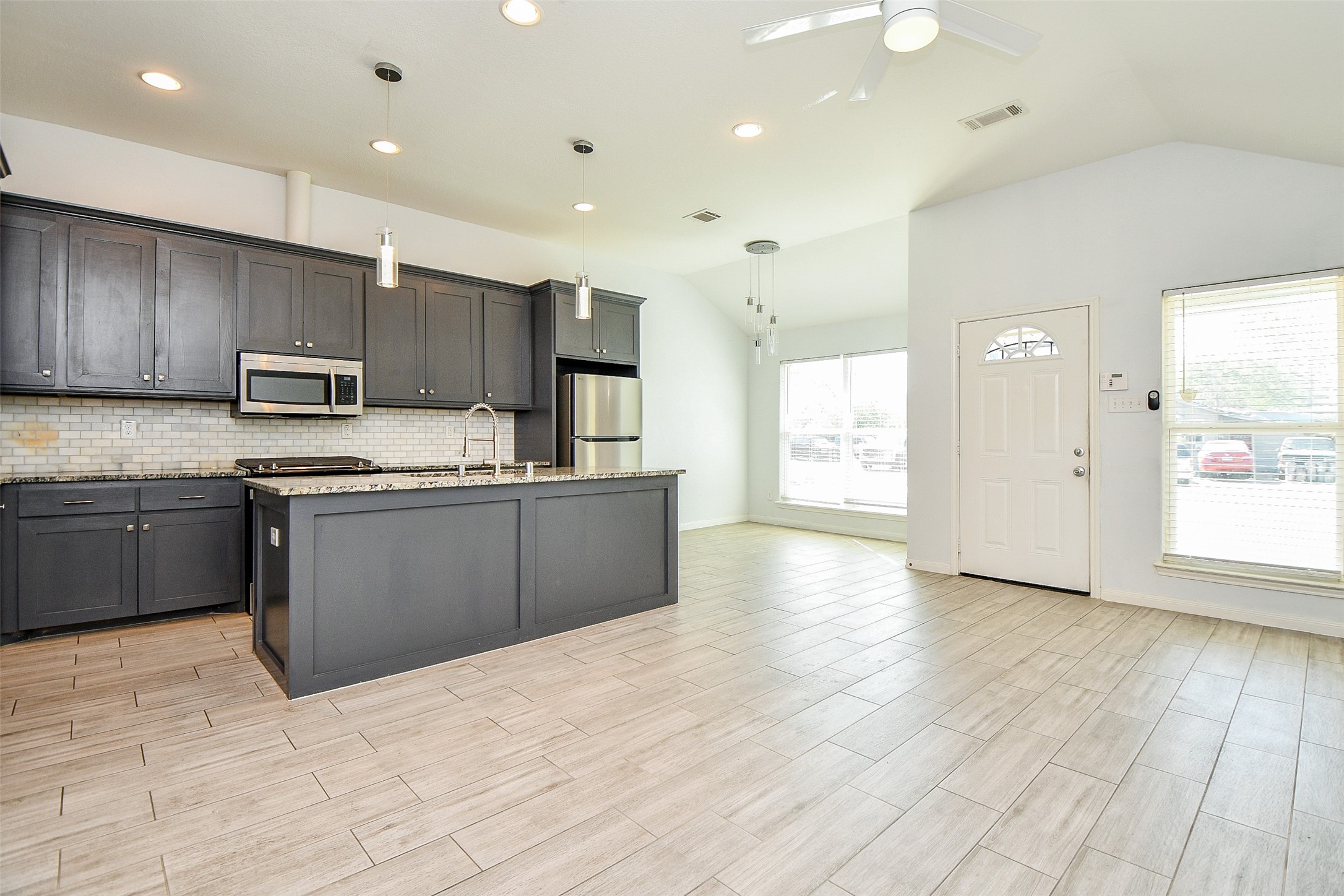 6747 England Street, Unit A Houston, TX 77021 - Photo 6 of 32
