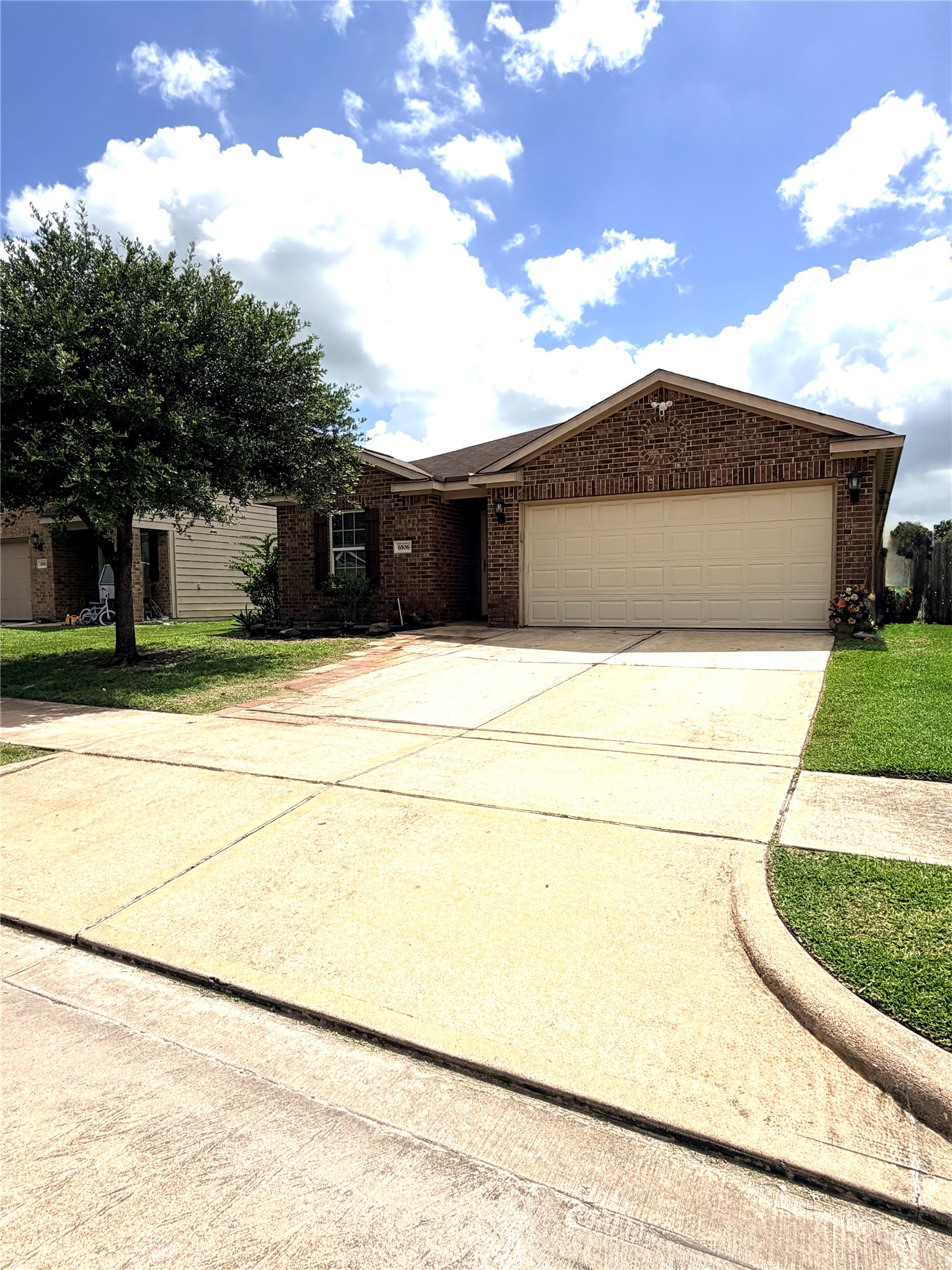 6506 Pine Tree Glenn Houston, TX 77049 - Photo 4 of 21