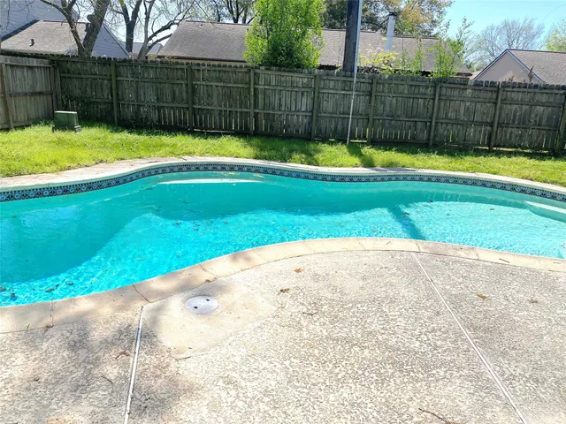 $2,100 | 2414 Woven Wood Lane, Richmond, TX 77406