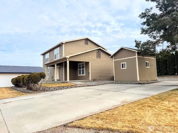 $599,900 | 170 Lakeview Avenue, Orondo, WA 98843