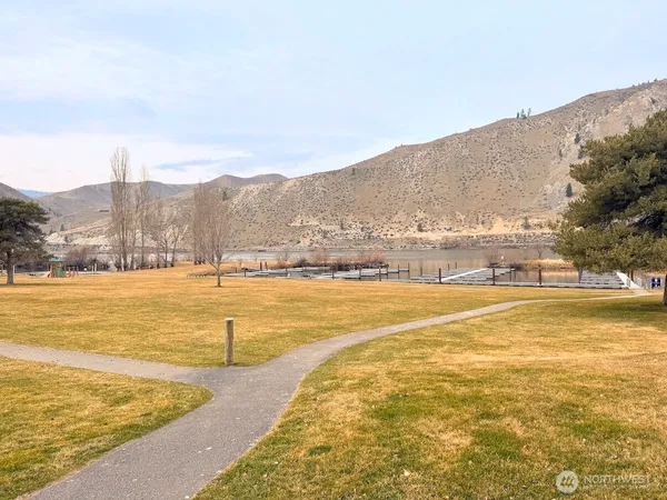 $599,900 | 170 Lakeview Avenue, Orondo, WA 98843